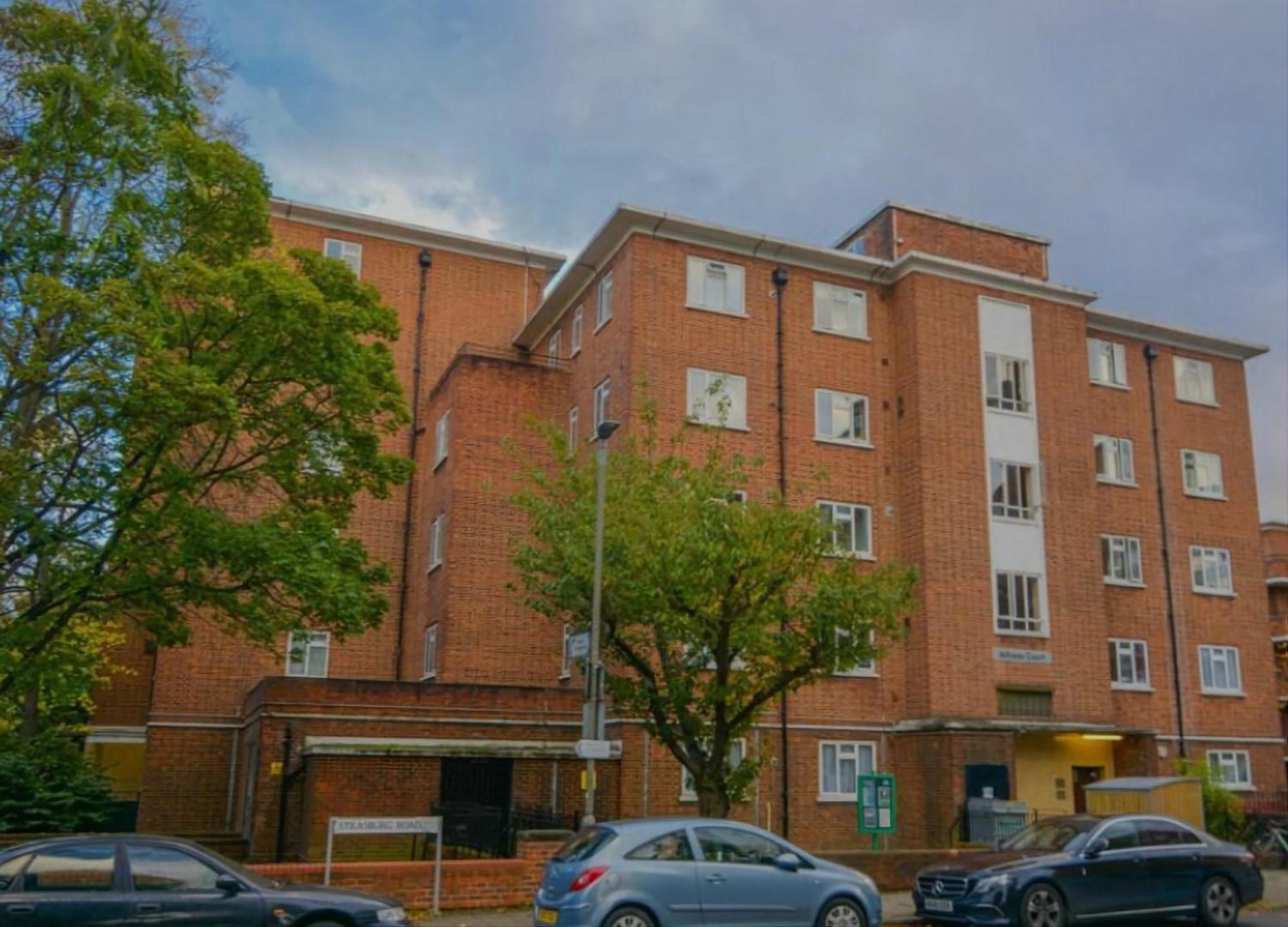 Spacious Two Bedroom Apartment In Battersea, Free Parking London Eksteriør bilde