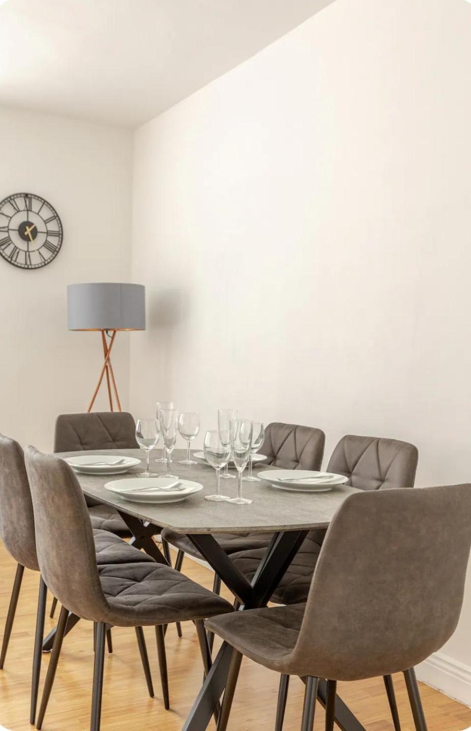 Spacious Two Bedroom Apartment In Battersea, Free Parking London Eksteriør bilde